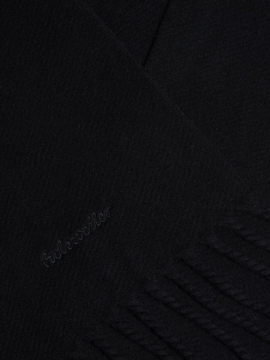 idro lammullshalsduk med tofsar